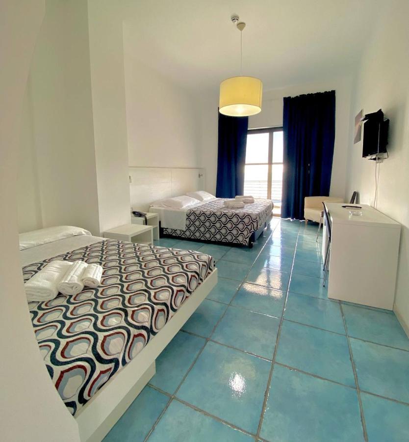 Capo Nettuno Hotel 카포오를란도 외부 사진