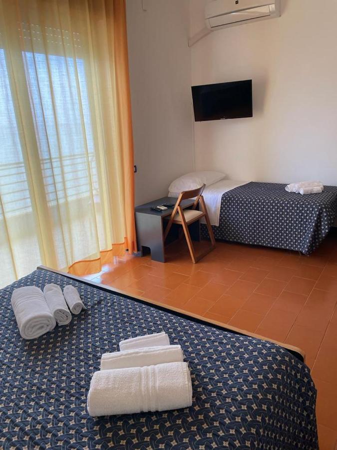Capo Nettuno Hotel 카포오를란도 외부 사진