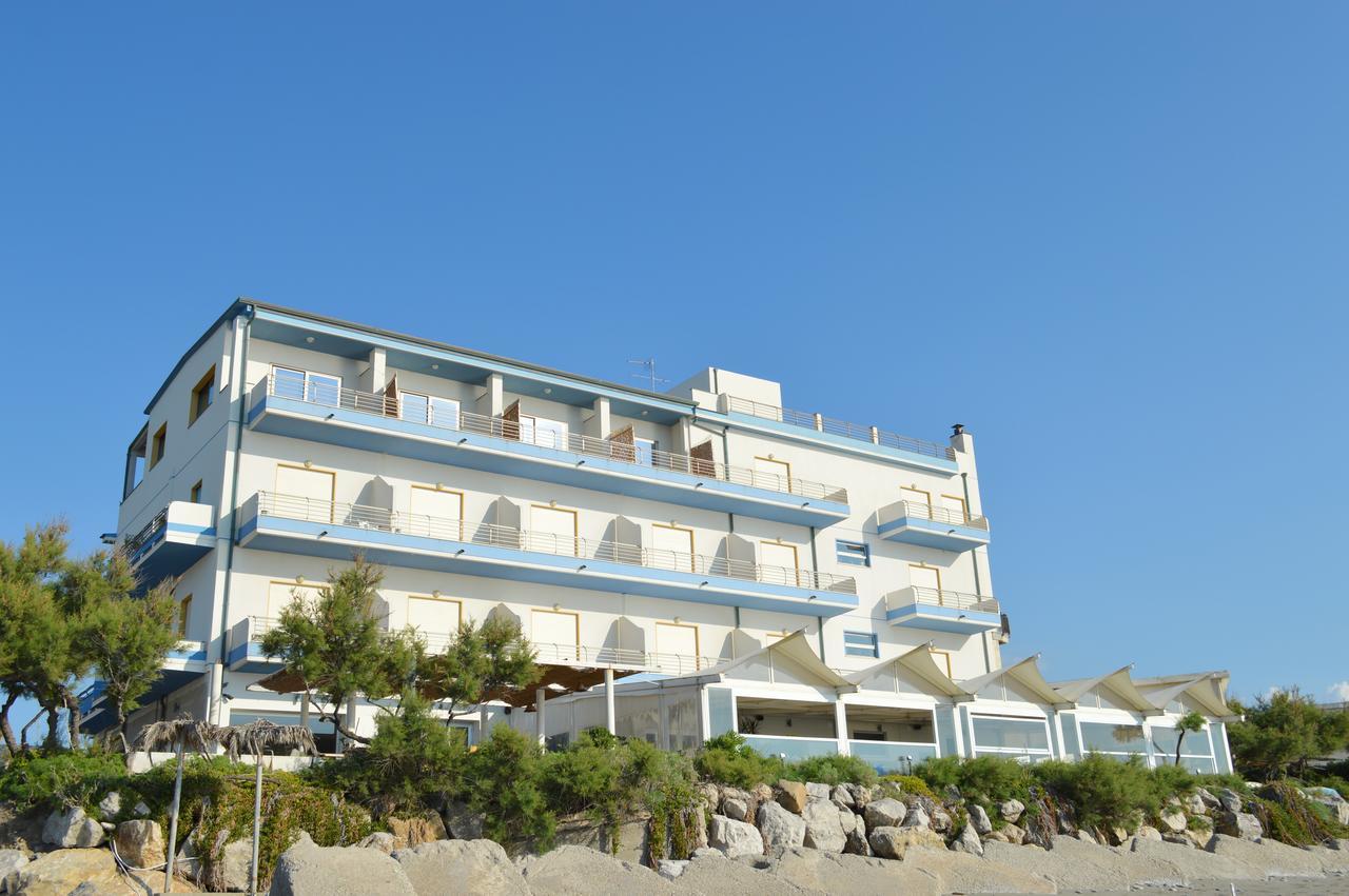 Capo Nettuno Hotel 카포오를란도 외부 사진